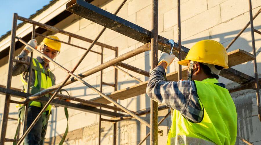 Professional gutter cleaning in Mount Shasta, CA